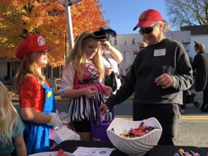 Pictured: Rotarian Ellen Wessel